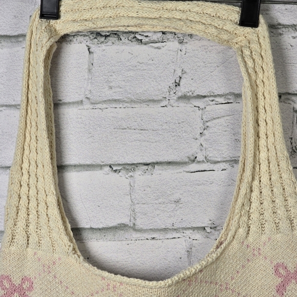 Cream and Pink Shoulder Bag with Delicate Bow Pattern - Picture 2 of 5